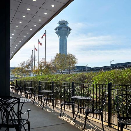 Hilton Chicago O'Hare Airport Hotel Rosemont Exterior photo